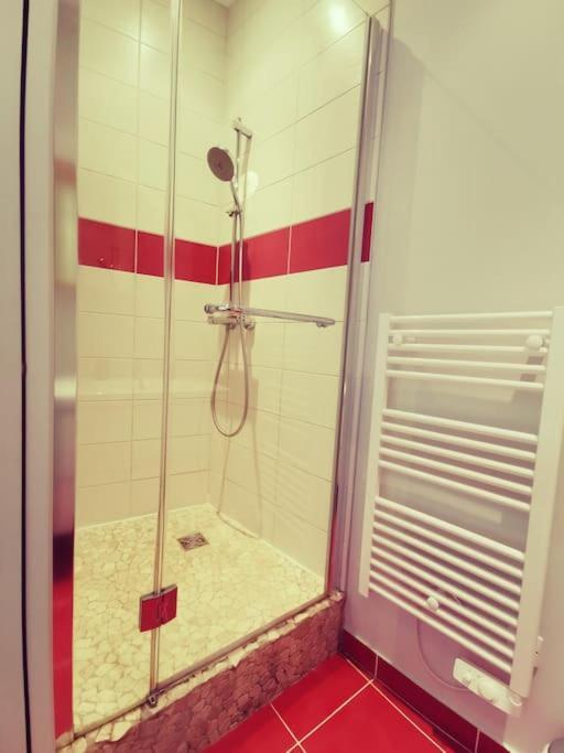 Vienne: Appartement Au Coeur Du Centre Historique Vienne  Bagian luar foto