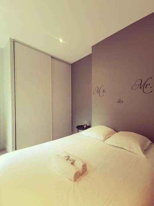 Vienne: Appartement Au Coeur Du Centre Historique Vienne  Bagian luar foto